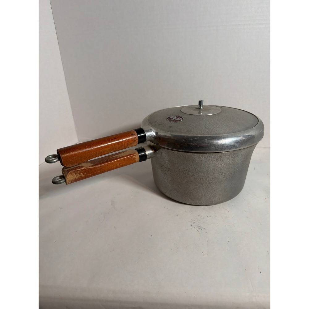 Vintage Presto Pressure Cooker 4 Qt Model 40 Cast Aluminum Wood Handles 46-6